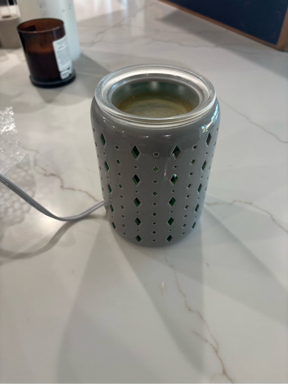Scentsy Gray Ceramic Electric Wax Warmer with Green Interior